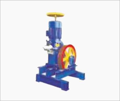 ELEVATOR TRACTION MACHINE